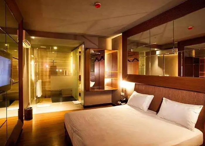 108 Hotel By Him Jakarta